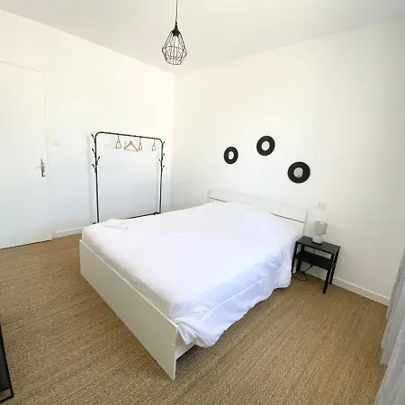 Chaleureuse Maison Proche Centre-ville بيت للعطل
